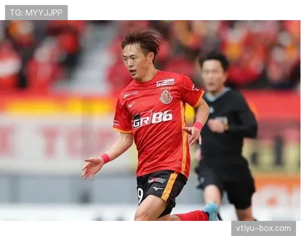 亚马尔连续强强对话主导边路突破，压制对手防线成进攻关键