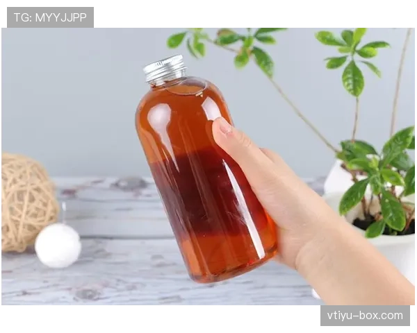贝林厄姆家冰箱里塞满蛋白粉，连饮料都是按毫升算的